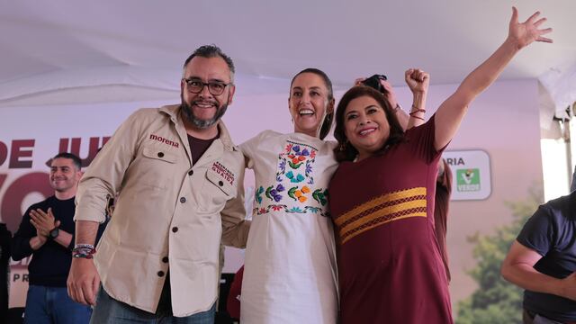 Claudia Sheinbaum y Clara Brugada, candidatas de Morena a la presidencia de México y la CDMX