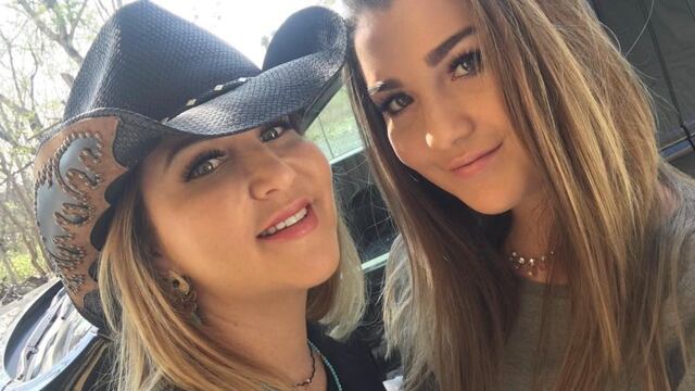 Melenie Carmona y Alicia Villarreal