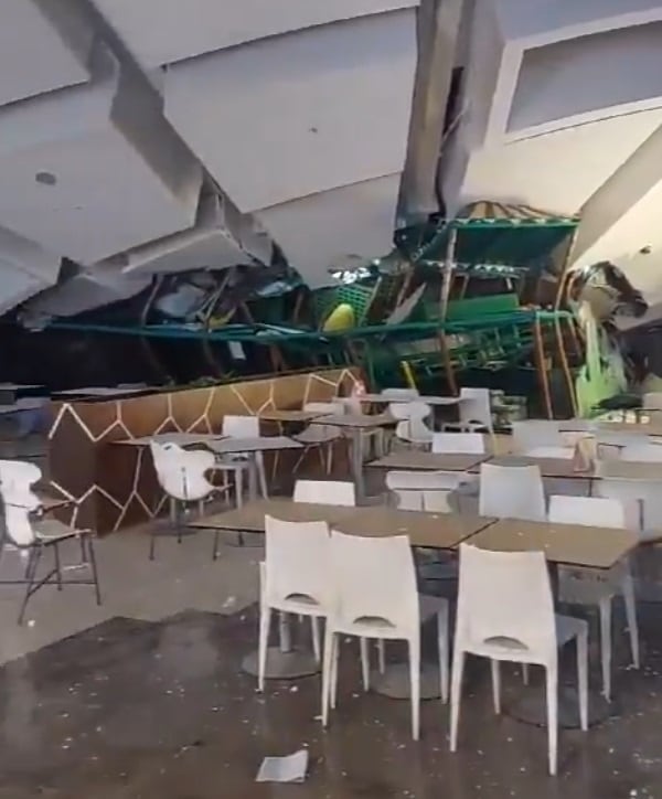 Se desploma techo de centro comercial en Perú