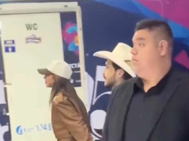 Ángela Aguilar reaparece con cabello largo