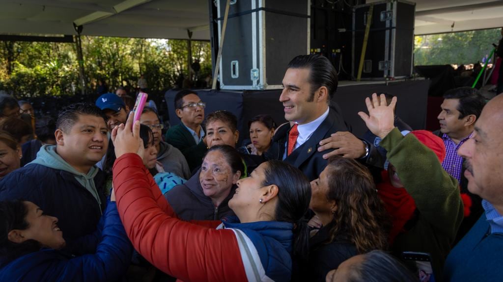 Miguel Torruco Garza rinde su Segundo Informe Legislativo como diputado