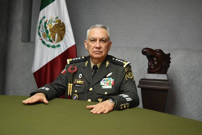 Ricardo Trevilla Trejo, titular de Sedena con Claudia SHeinbaum