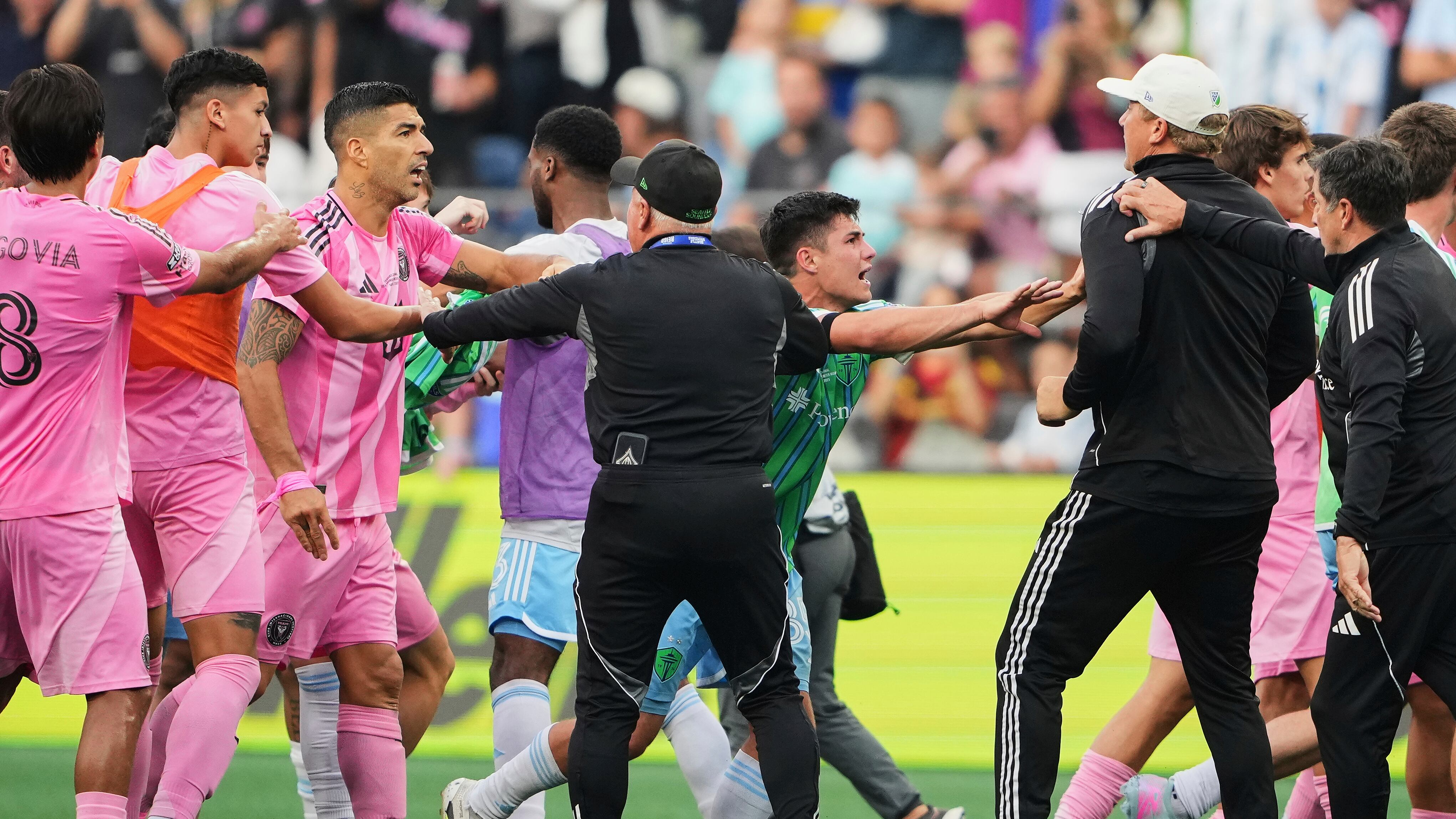 MLS se achica ante el Inter Miami de Messi; imponen ridícula sanción a Luis Suárez por escupir a rival