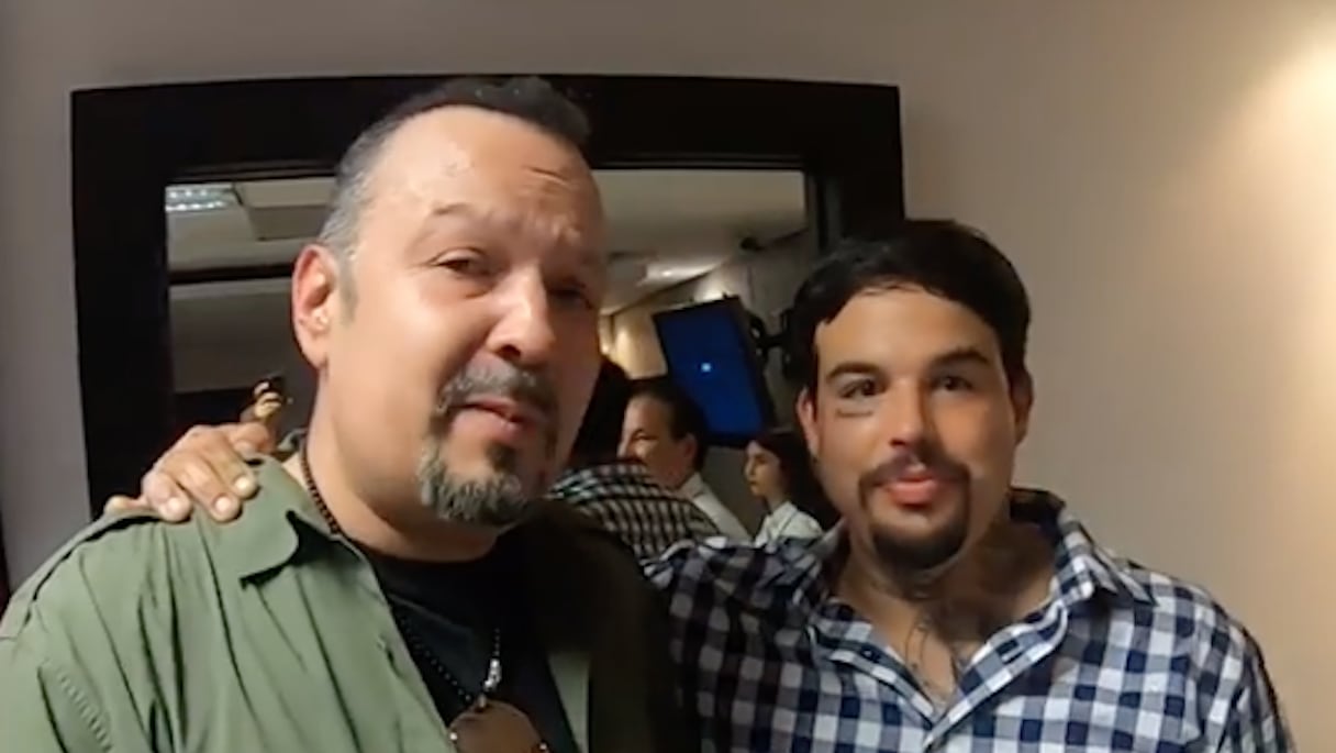 Pepe Aguilar se reencuentra con su hijo Emiliano