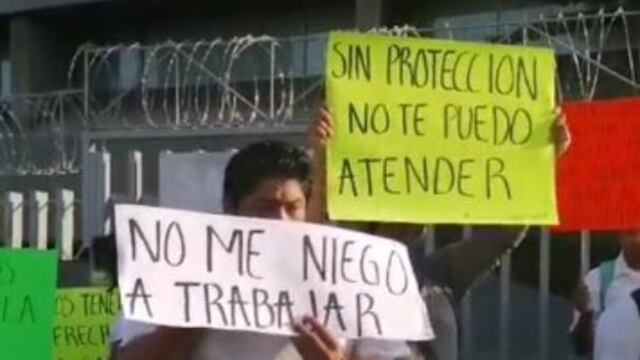 Protesta afuera de hospital en Acapulco