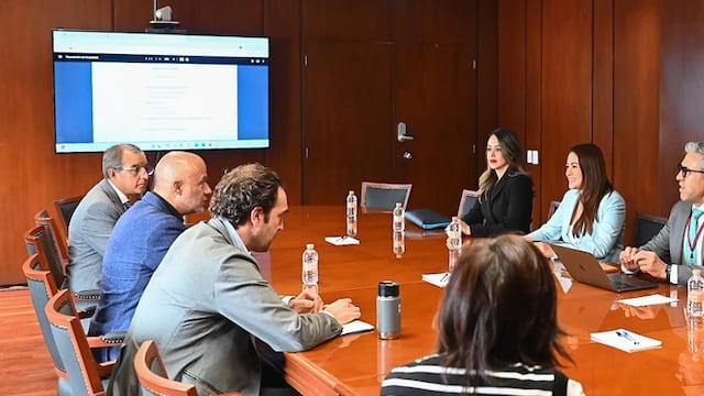 Tere Jiménez presenta proyectos estratégicos