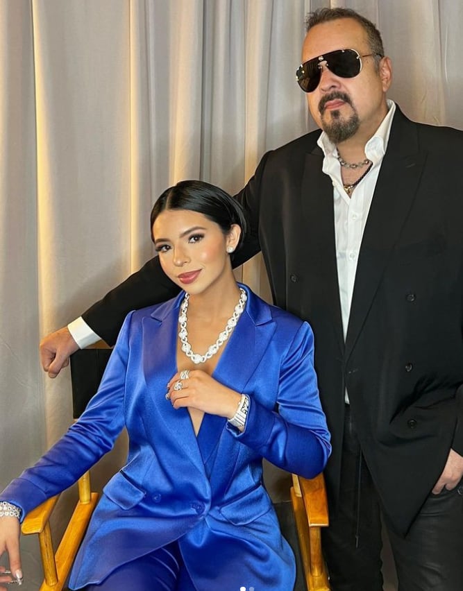 Pepe Aguilar y su hija Ángela