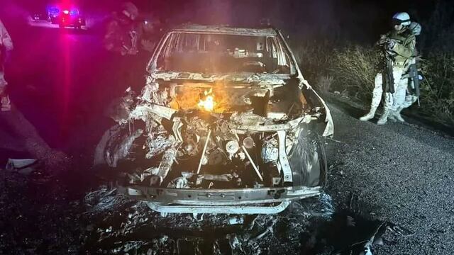 Atacan dos combis con migrantes y hay 10 heridos y un niño muerto