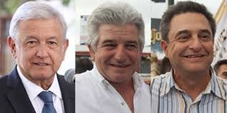 AMLO y sus hermanos, José Ramiro y Pío