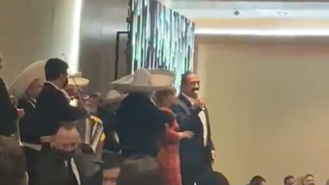 Manuel de la O canta