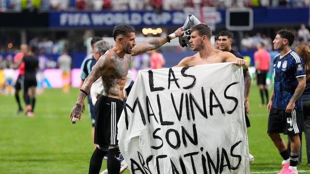 FIFA investiga a la AFA, a jugadores de la Selección Argentina en lo individual y a su afición