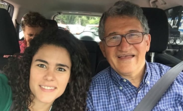 Arturo Alcalde Justiniani y su hija Luisa María Alcalde