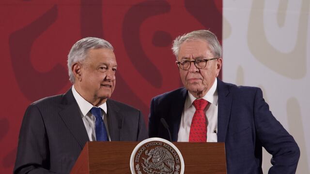 El presidente AMLO y el secretario de Salud