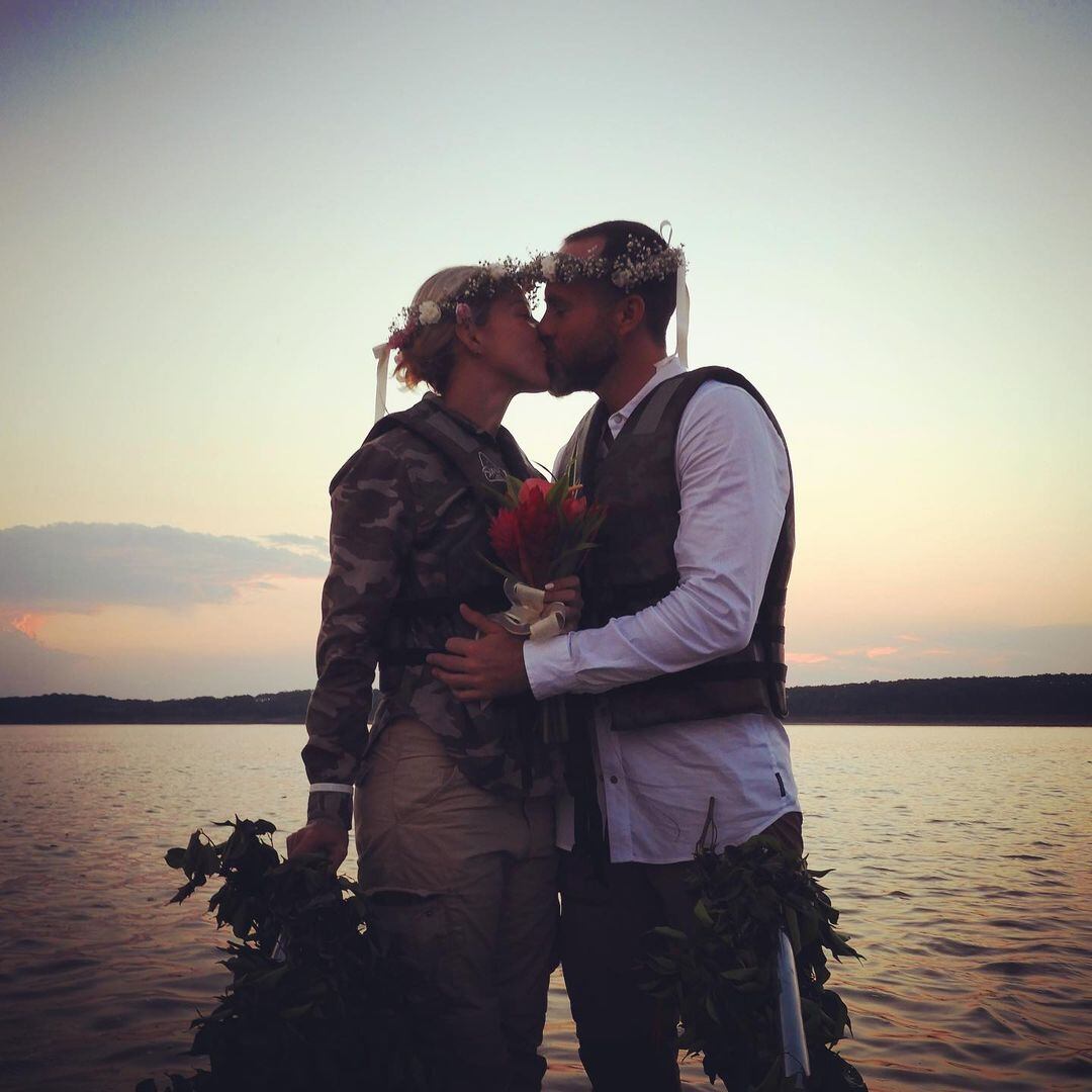 Fernanda del Castillo y Erik Hayser