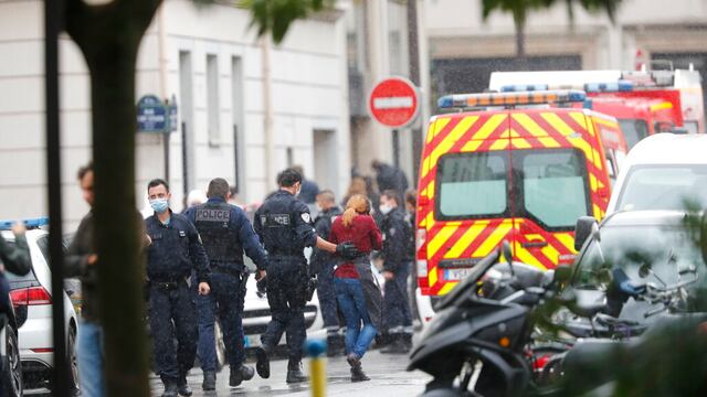 Ataque con cuchillos en París
