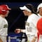 Suzannah Brookshire, del equipo de sóftbol de México, explica por qué dejó su uniforme en la basura