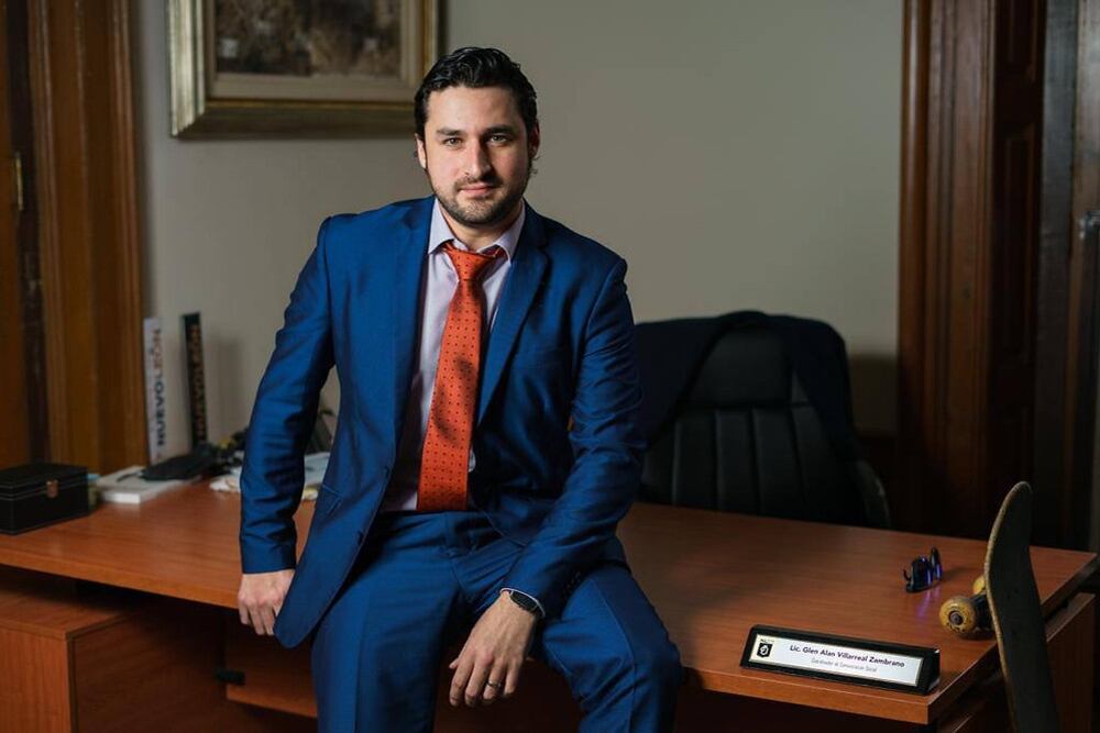 Gobierno de Nuevo León no se salva; funcionario se otorga contrato de 10 mdp