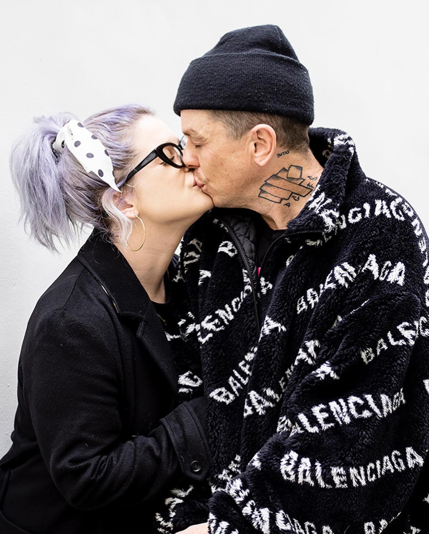Kelly Osbourne, hija de Ozzy Osbourne, se compromete con Sid Wilson de Slipknot en la despedida de Black Sabbath