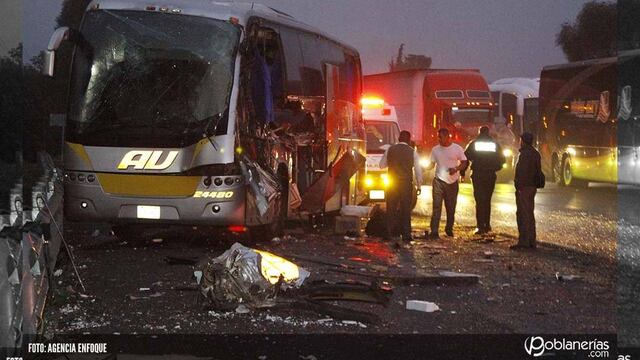 Se dijo que el causante del accidente es el tráiler, que circulaba a exceso de velocidad. 