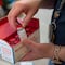 Cofepris da visto bueno a vacuna de Moderna contra Covid-19 para poder venderse