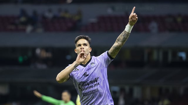 Luis Amarilla celebrando su gol ante América