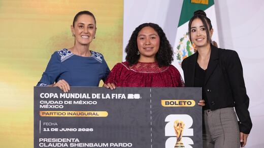 El balón que cruzó montañas: Yolett Cervantes Cuaquehua cumple su sueño