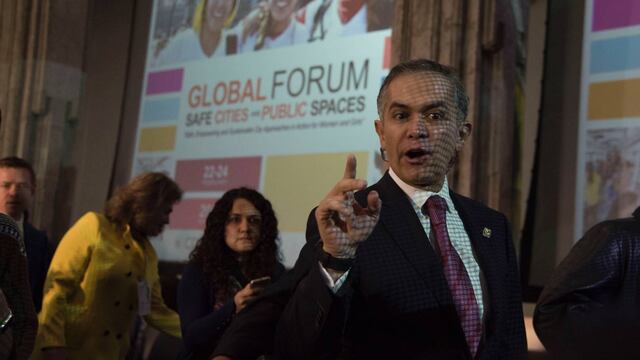 Miguel Ángel Mancera. Constitución incómoda.