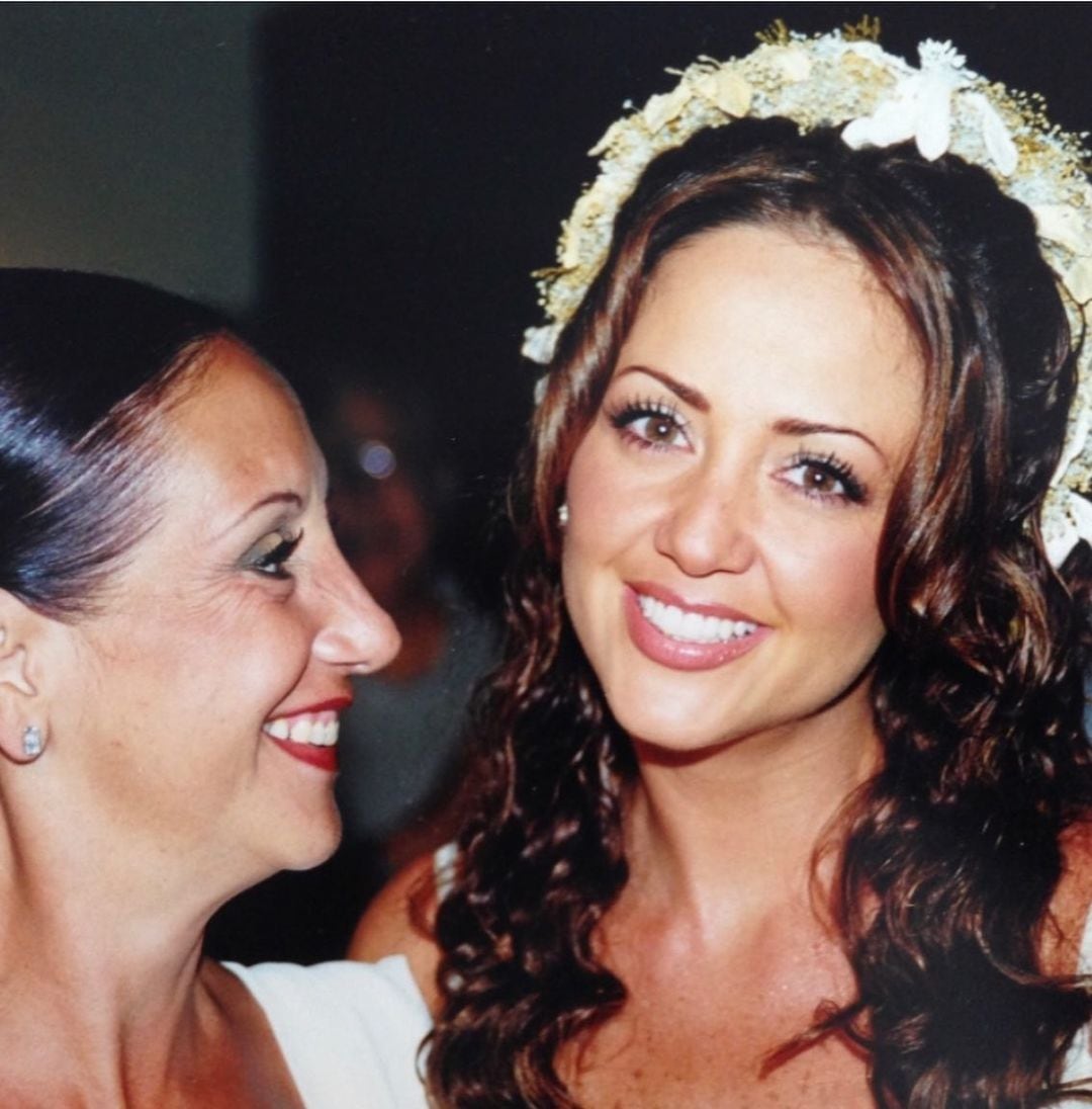 Isabel Martínez y Andrea Legarreta; madre e hija