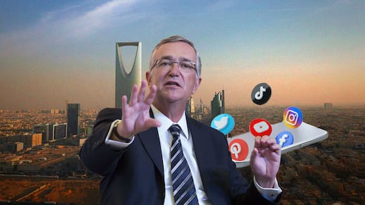 Ricardo Salinas Pliego explica su misteriosa ausencia en redes desde Arabia Saudita