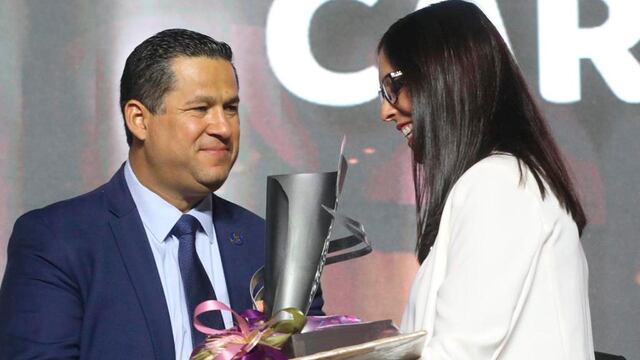 Diego Sinhue reconoce a mujeres destacadas de Guanajuato