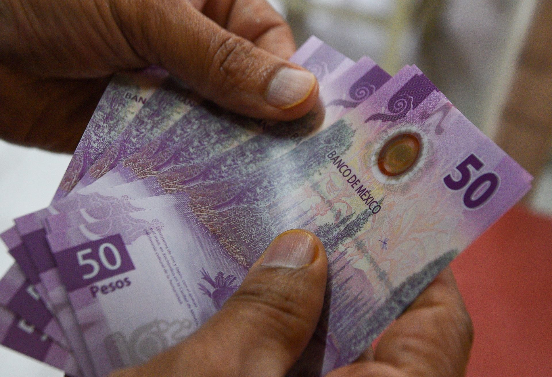 La propuesta de reforma para no pagarle impuestos al SAT por tu prima vacacional