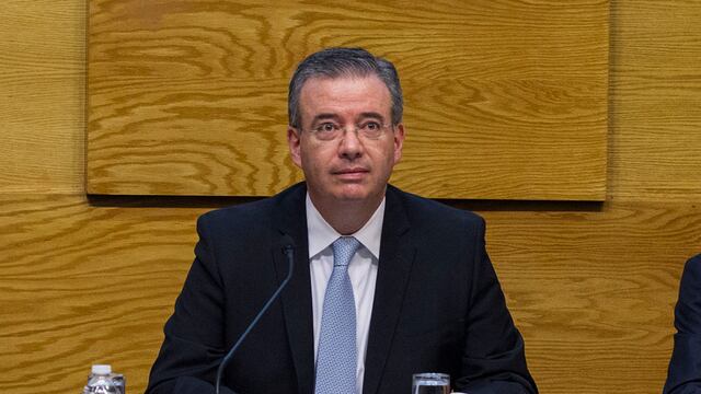 Alejandro Díaz de León Carrillo, gobernador del Banco de México.