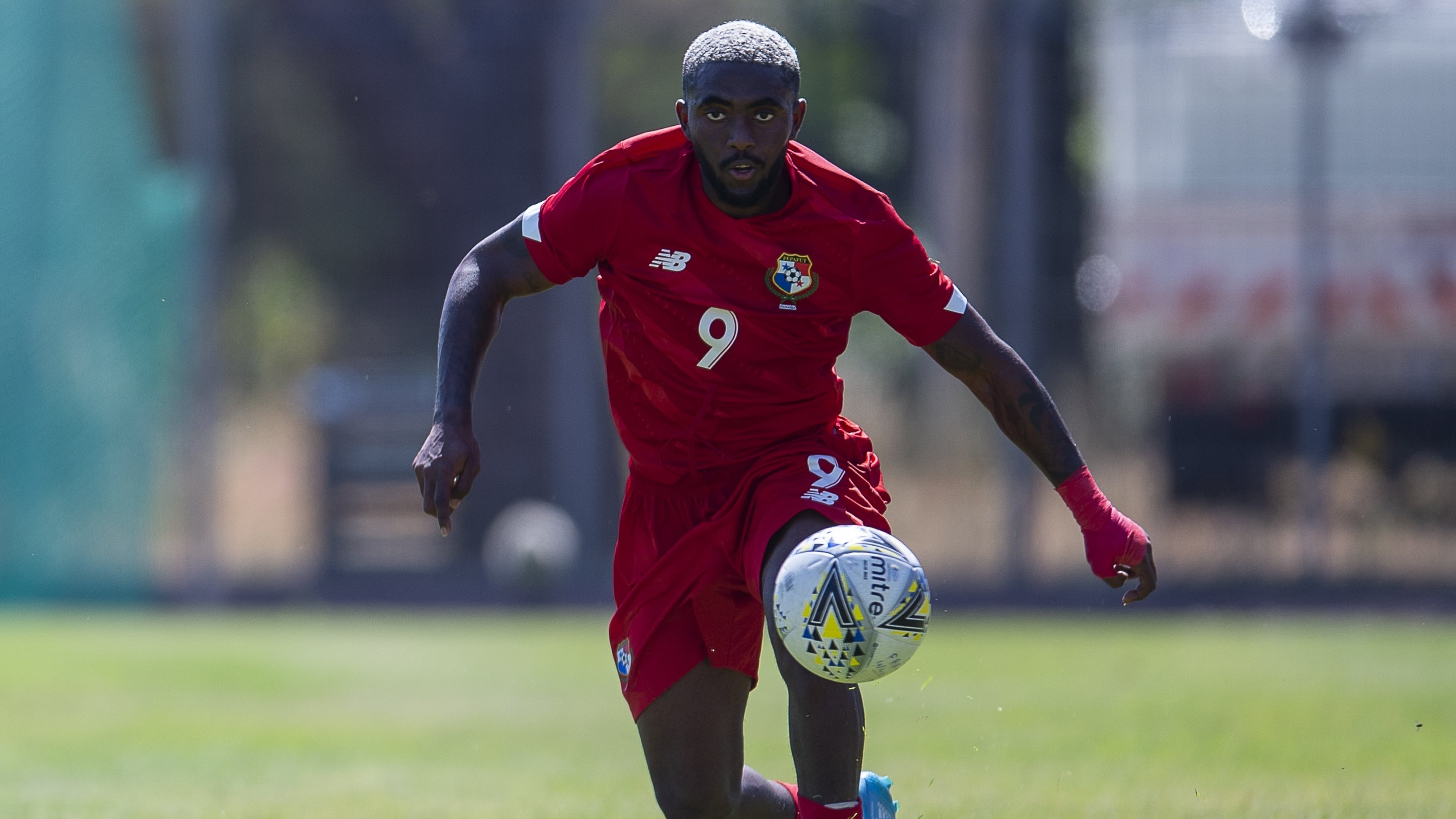 ¿Qué es de Ricardo Phillips? El panameño al que Javier Aguirre pateó en pleno partido