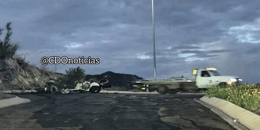 Camioneta de Natanael Cano se incendia y queda en pérdida total
