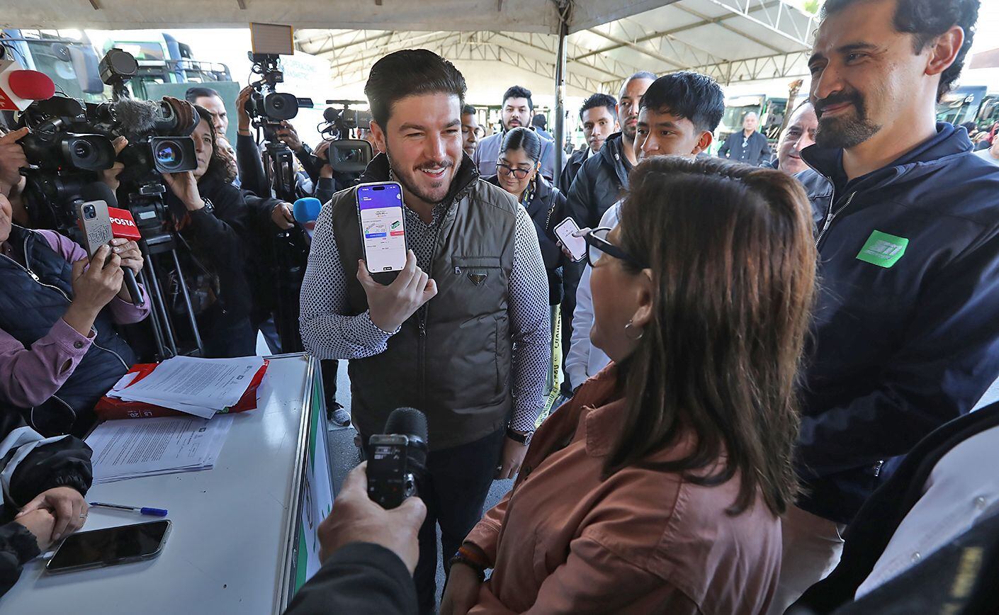 Samuel García arranca trigésima ruta de TransMetro