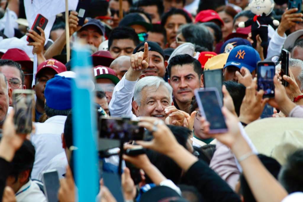 AMLO en la marcha del 27 de noviembre