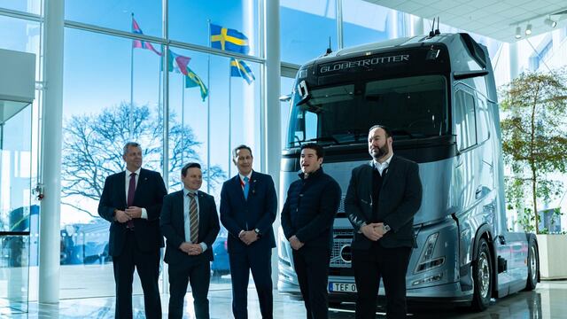 Samuel García y Volvo acuerdan inversión