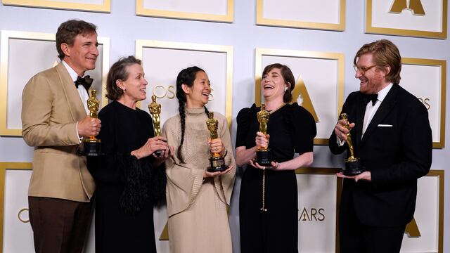 Nomadland arrasó en los Premios Oscar 2021