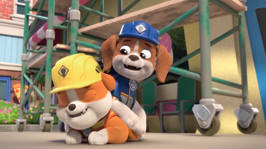 Rubble y Equipo de Paw Patrol por Día Internacional de las Familias