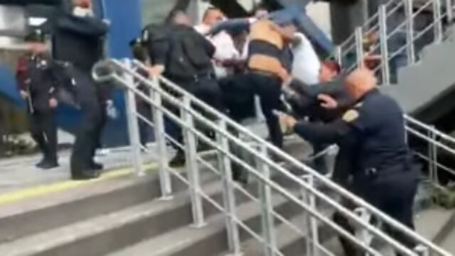 VIDEO: Acusan detención arbitraria en La Tianguis de la Glorieta de Insurgentes