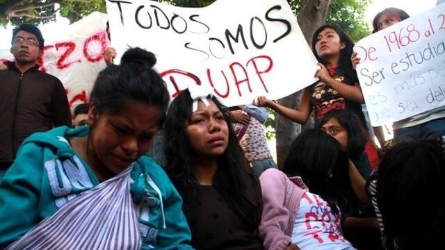 Detuvieron a 8 jóvenes y fueron amenazados de muerte en numerosas ocasiones, una de ellas en la que dijeron “correrían con la misma suerte que los de Ayotzinapa”.