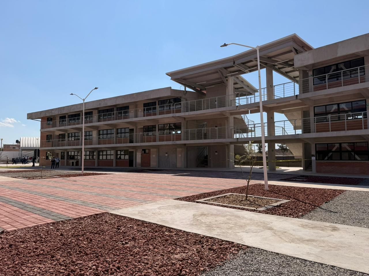 Mario Delgado inaugura nuevos bachilleratos en Edoméx con Claudia Sheinbaum