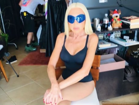 Laura Bozzo en bikini