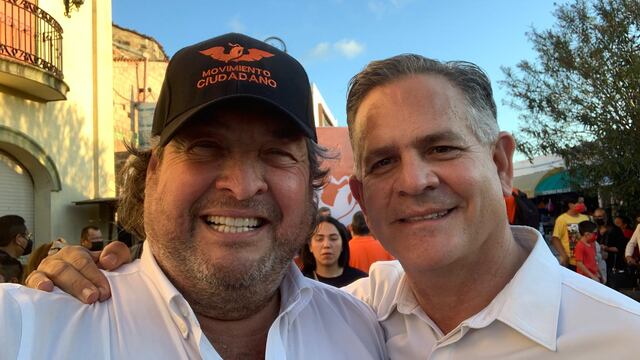 Gustavo Cárdenas pide a parejas gay adoptar "perros".