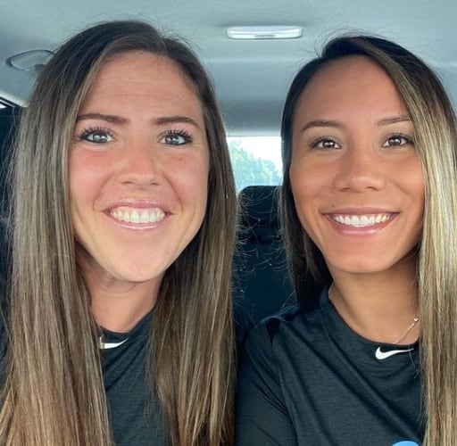 Anissa Urtez y Amanda Chidester