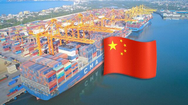 El problema que enfrenta el puerto de Manzanillo; han abandonado cientos de contenedores procedentes de China.