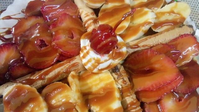 De milagro vende todos sus waffles, así relató su historia de emprendimiento