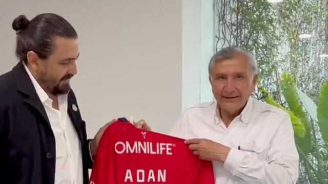 Amaury Vergara, dueño del Club Chivas con Adán Augusto