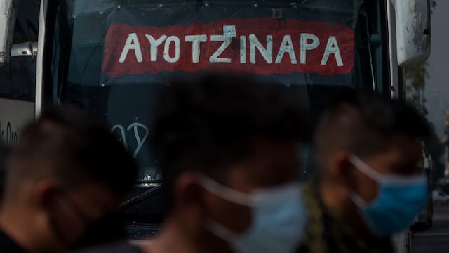 Protesta por los 43 normalistas de Ayotzinapa
