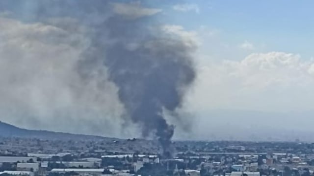 Incendio en fábrica de Los Reyes, La Paz